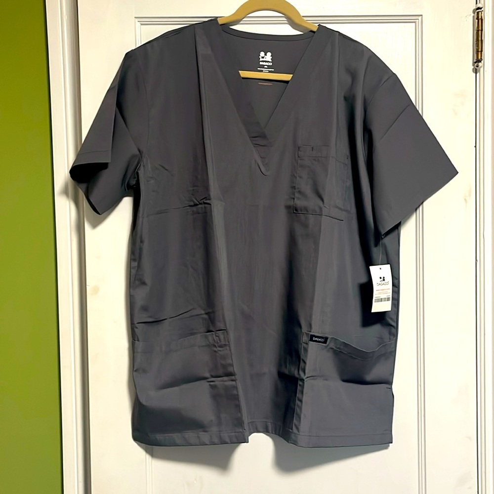 Grey 2X scrub top NWT